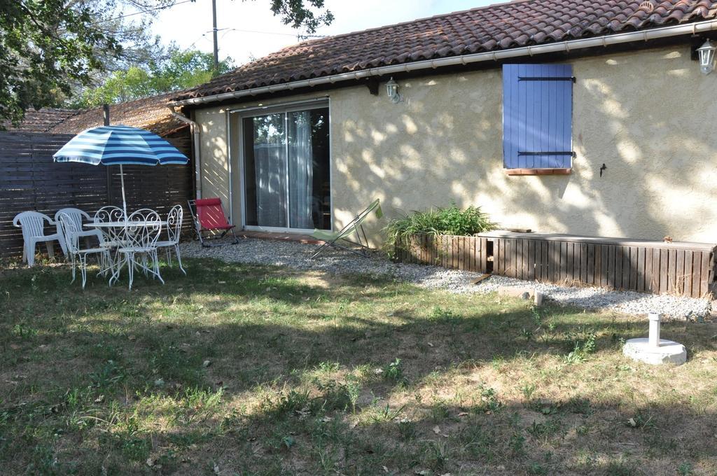 Domaine De La Marseillaise Apartment La Crau Exterior photo